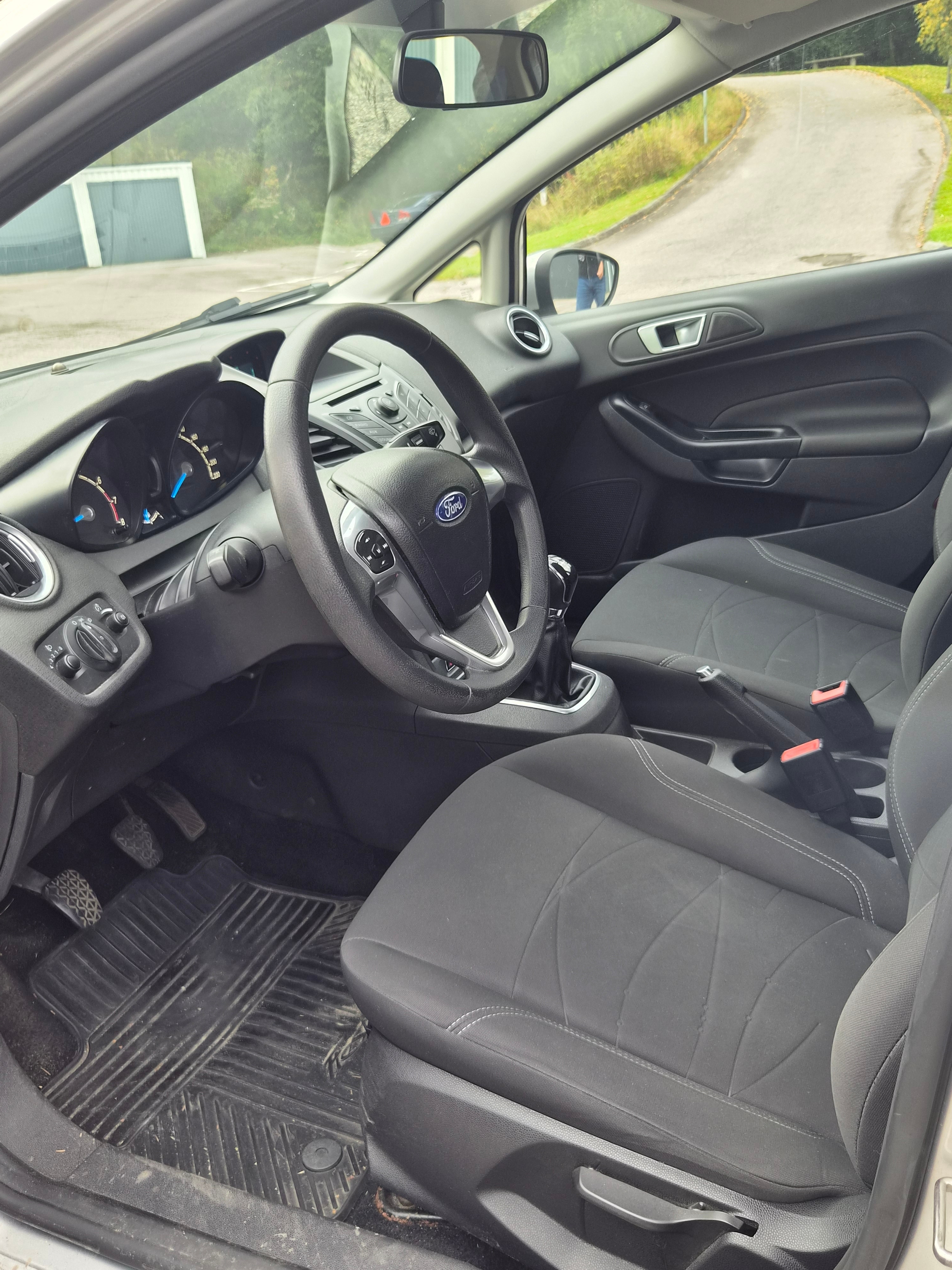Ford Fiesta 5-dörrar 1.25 Manuell 2013, bild 5/6