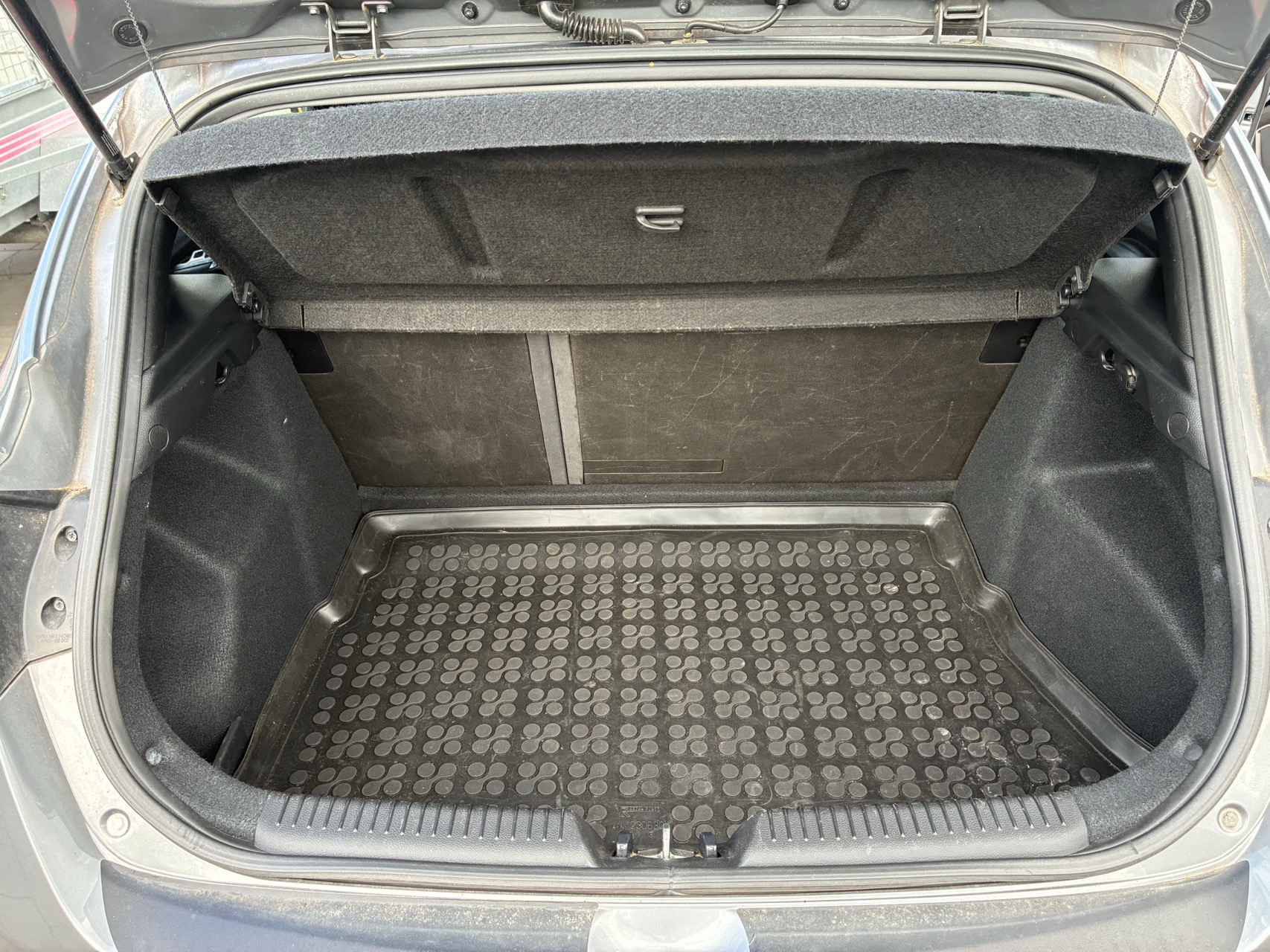 Hyundai i30 5-dörrar 1.6 GDI Manuell 2014, bild 6/7