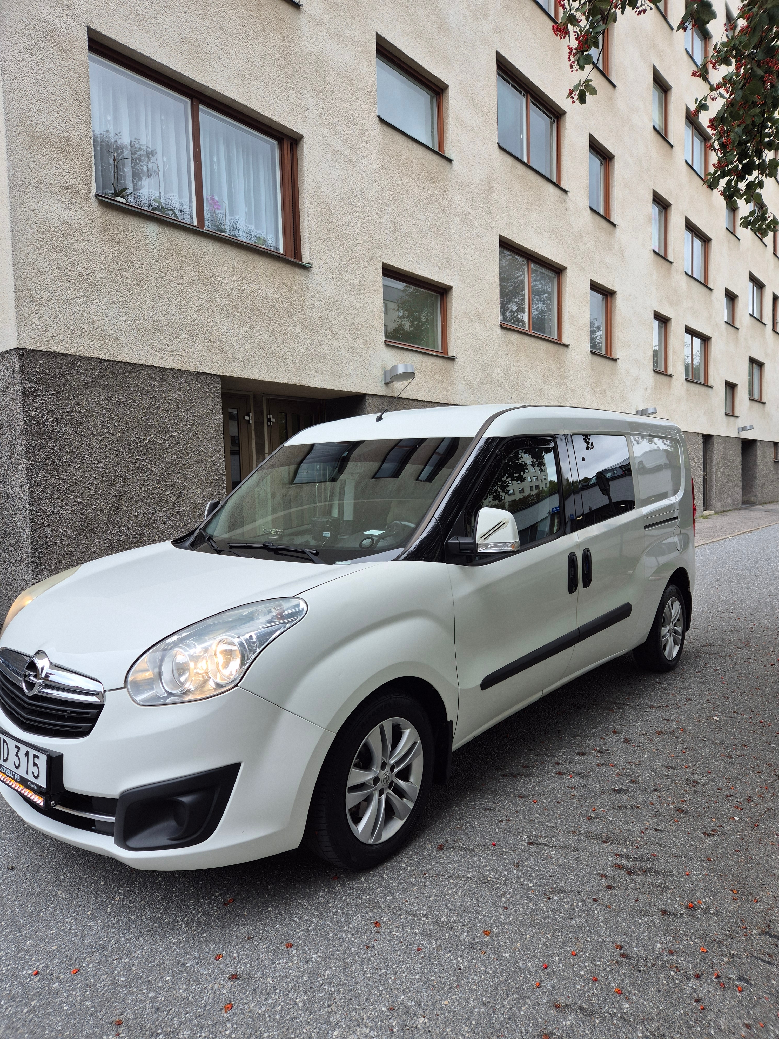 Opel Combo 1.6 CDTI Manuell 2017, photo 2/10