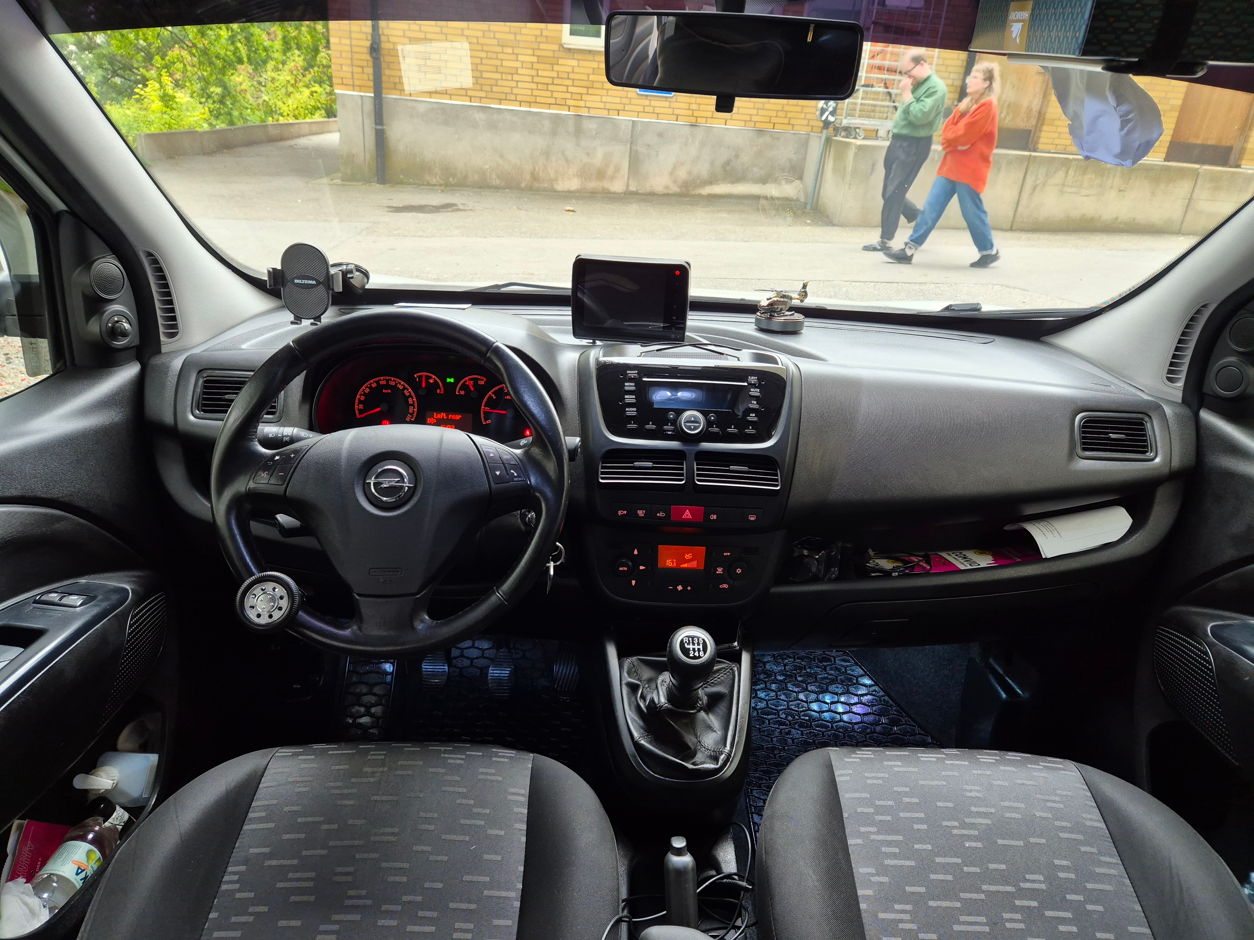 Opel Combo 1.6 CDTI Manuell 2017, photo 7/10