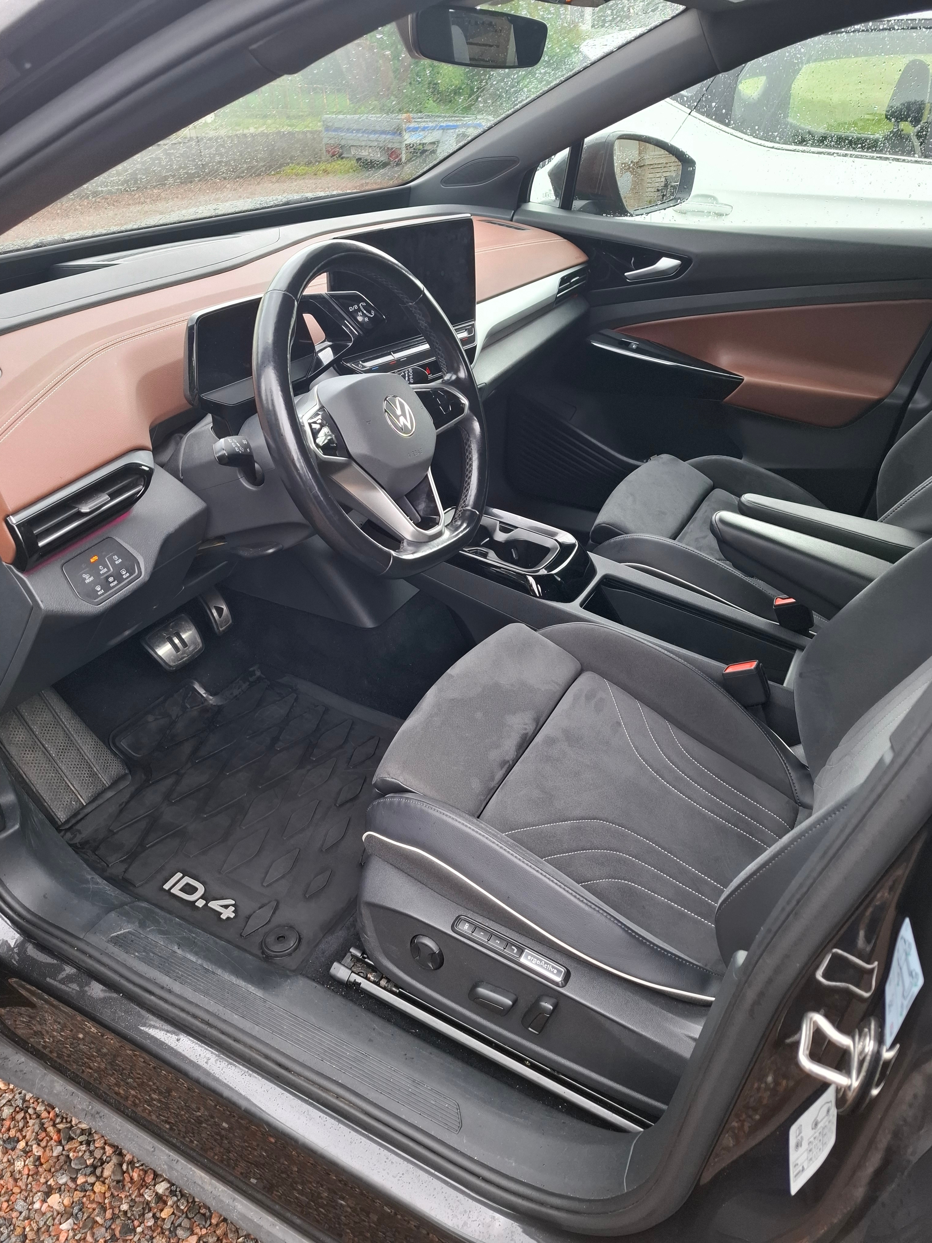 Volkswagen ID.4 Pro Performance 2021, photo 3/6