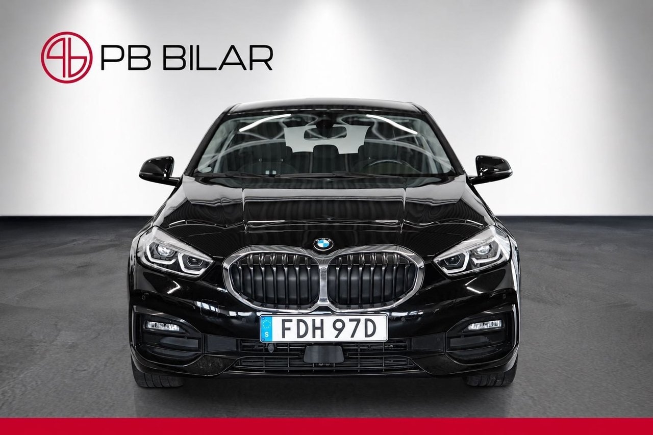 BMW 118 i Manuell 136hk PDC BT 2021, kuva 3/10
