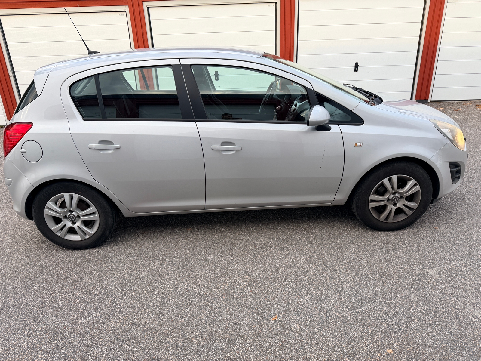 Opel Corsa 5-dörrar 1.4 Automatisk 2014, bild 2/7