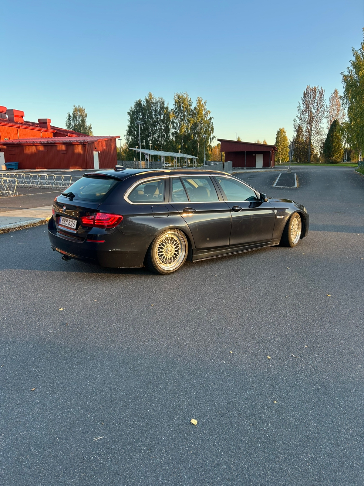 BMW 520 d xDrive Touring Steptronic 2014, bild 2/10