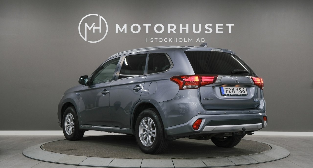 Mitsubishi Outlander PHEV 203hk City 2016, bild 4/10