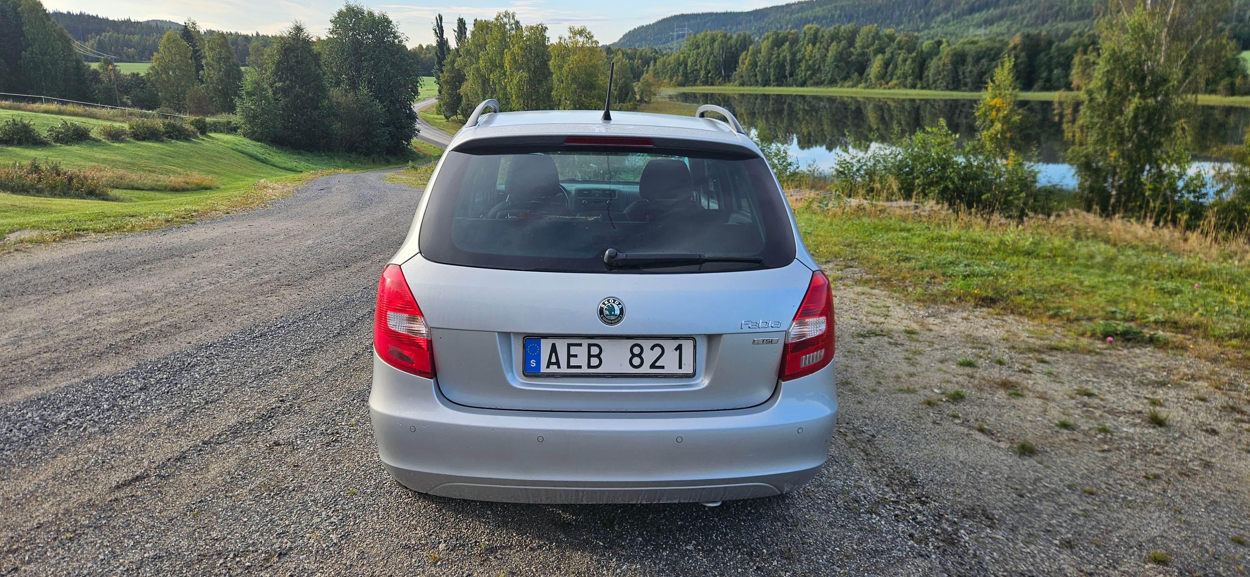 Skoda Fabia Kombi 1.2 TSI Manuell 2013, bild 2/7