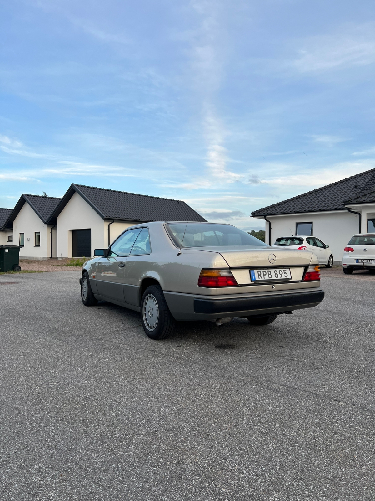 Mercedes-Benz 300