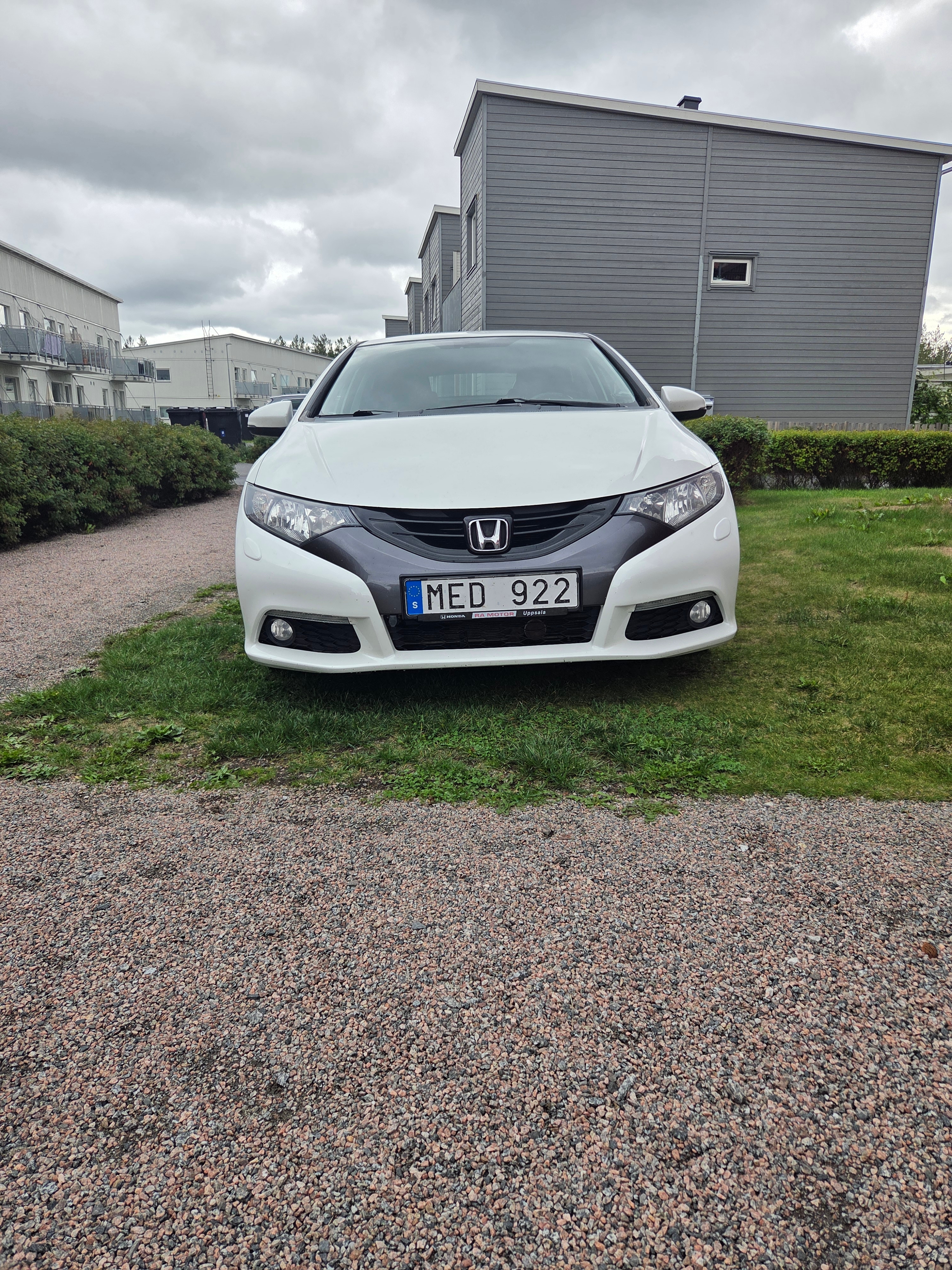 Honda Civic 1.8 i-VTEC Manuell 2012, bild 3/10