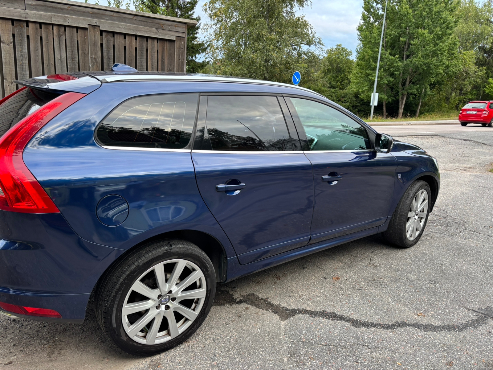 Volvo XC60 D4 AWD Geartronic 2016, bild 2/10