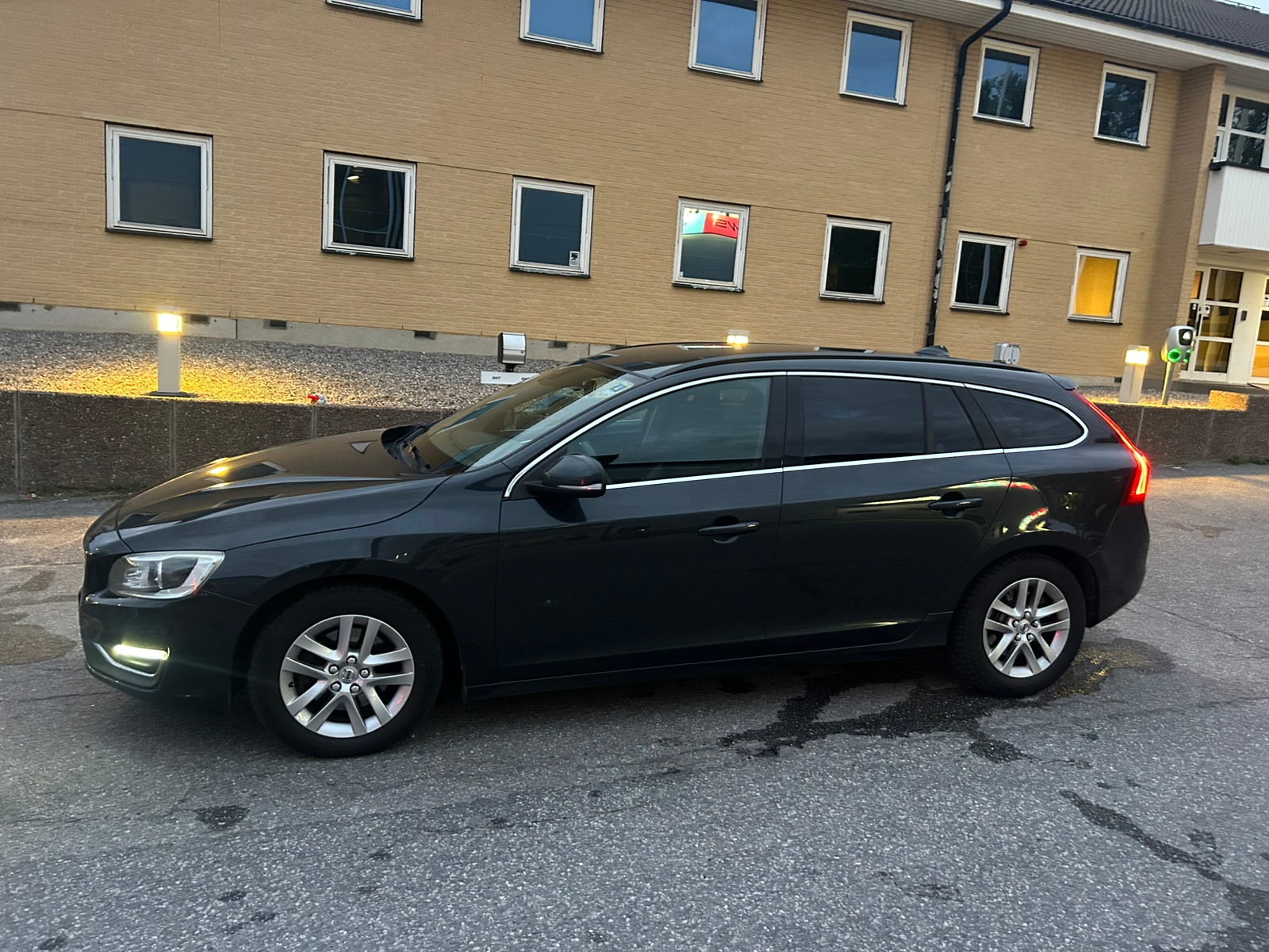 Volvo V60 D4 Geartronic 2015, bild 4/8