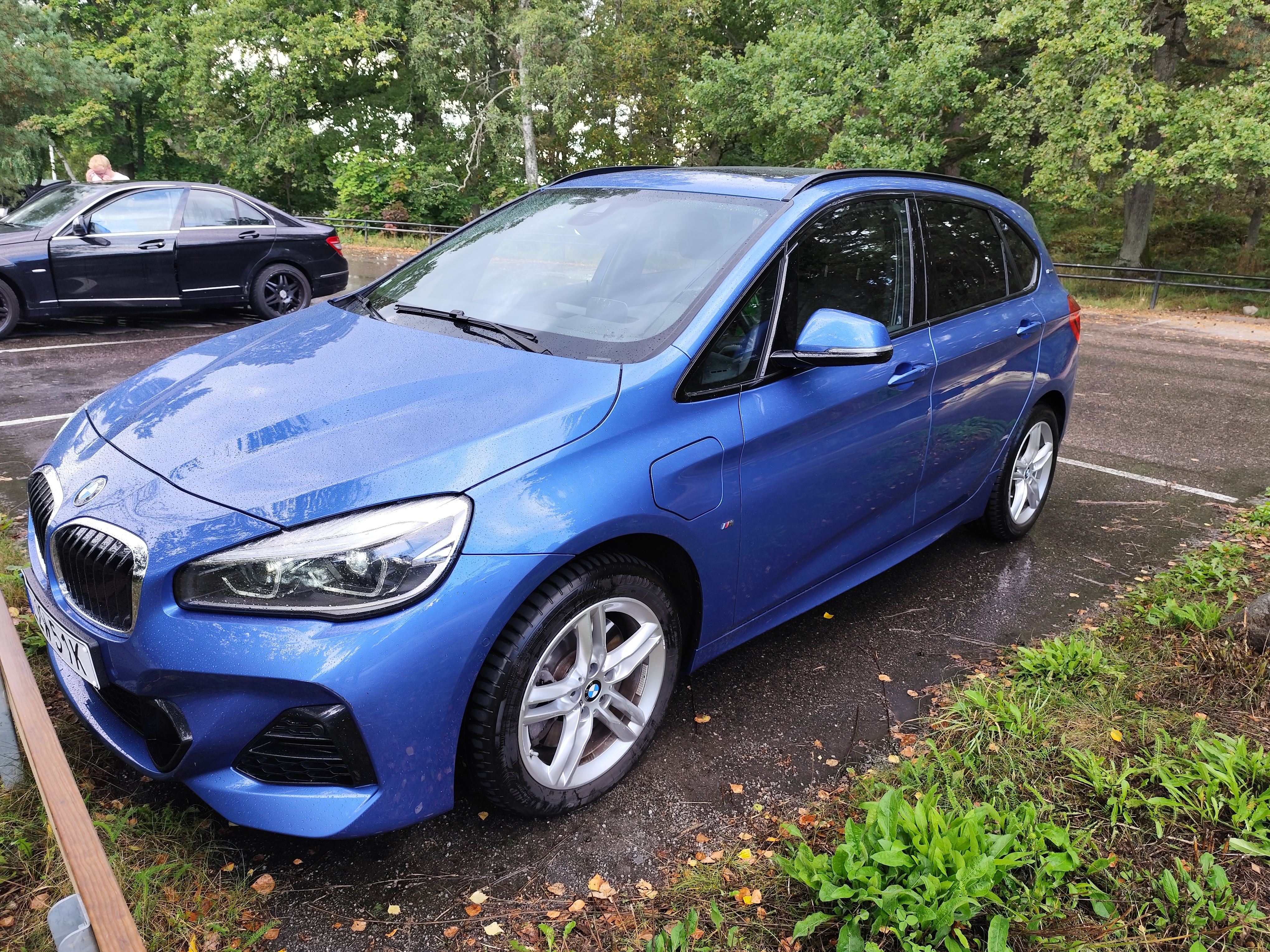 BMW 225