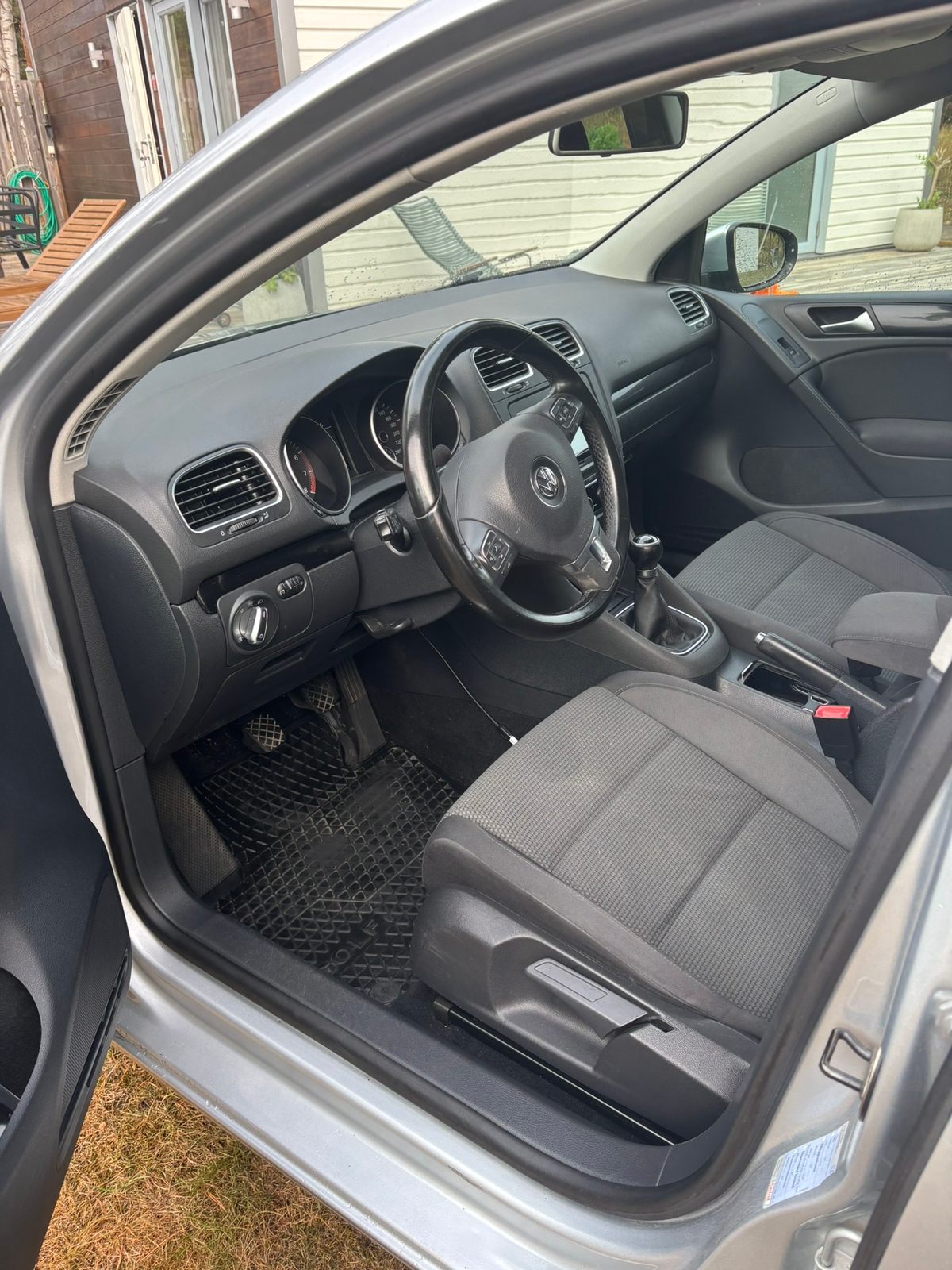 Volkswagen Golf 2011, kuva 7/7