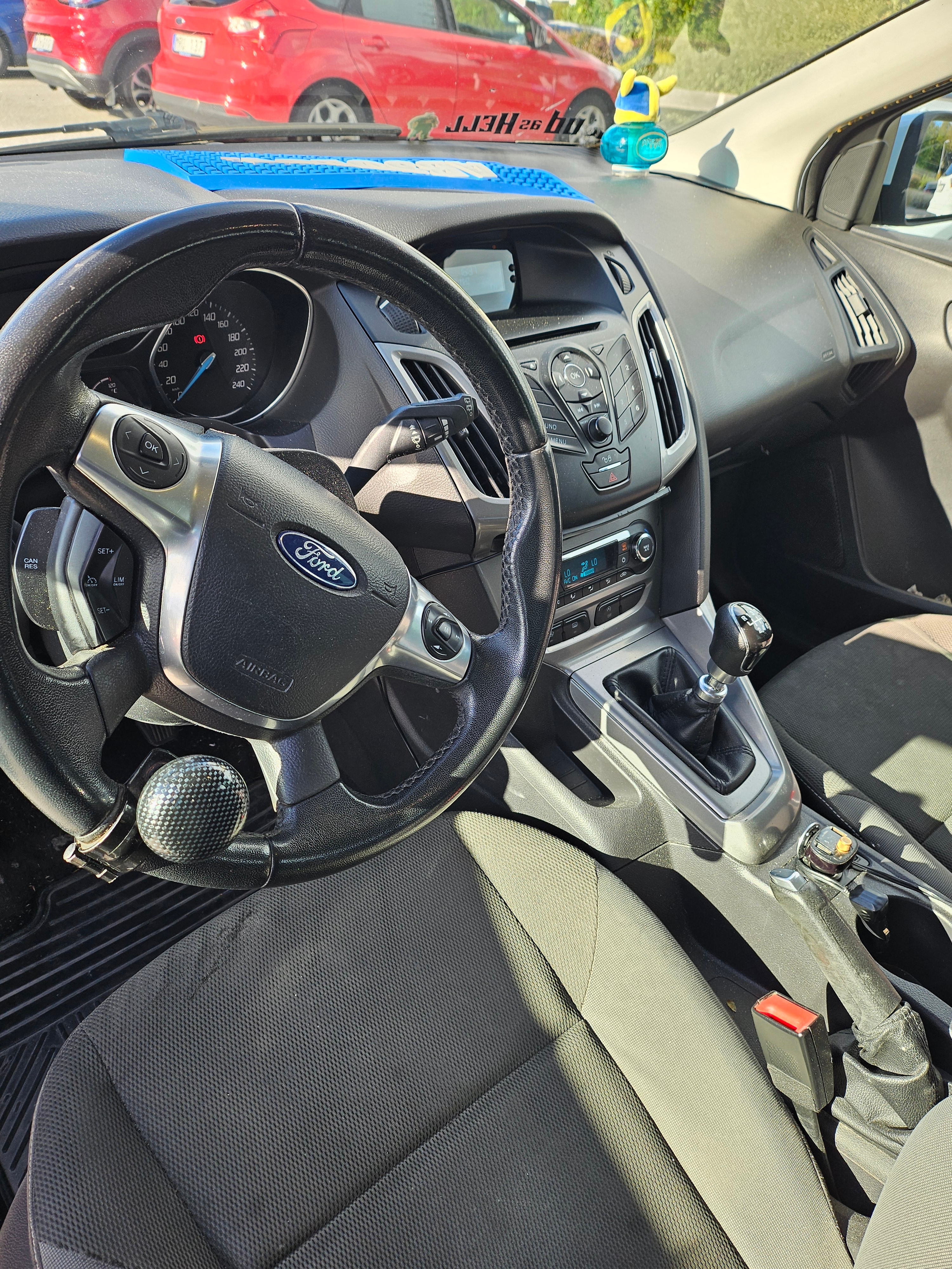 Ford Focus Kombi 1.6 TDCi Manuell 2011, kuva 3/5
