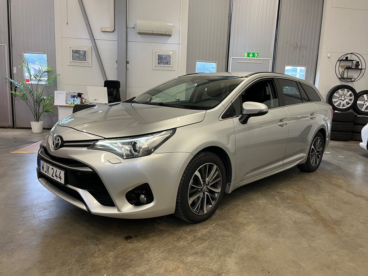 Toyota Avensis 2016, bild 3/10