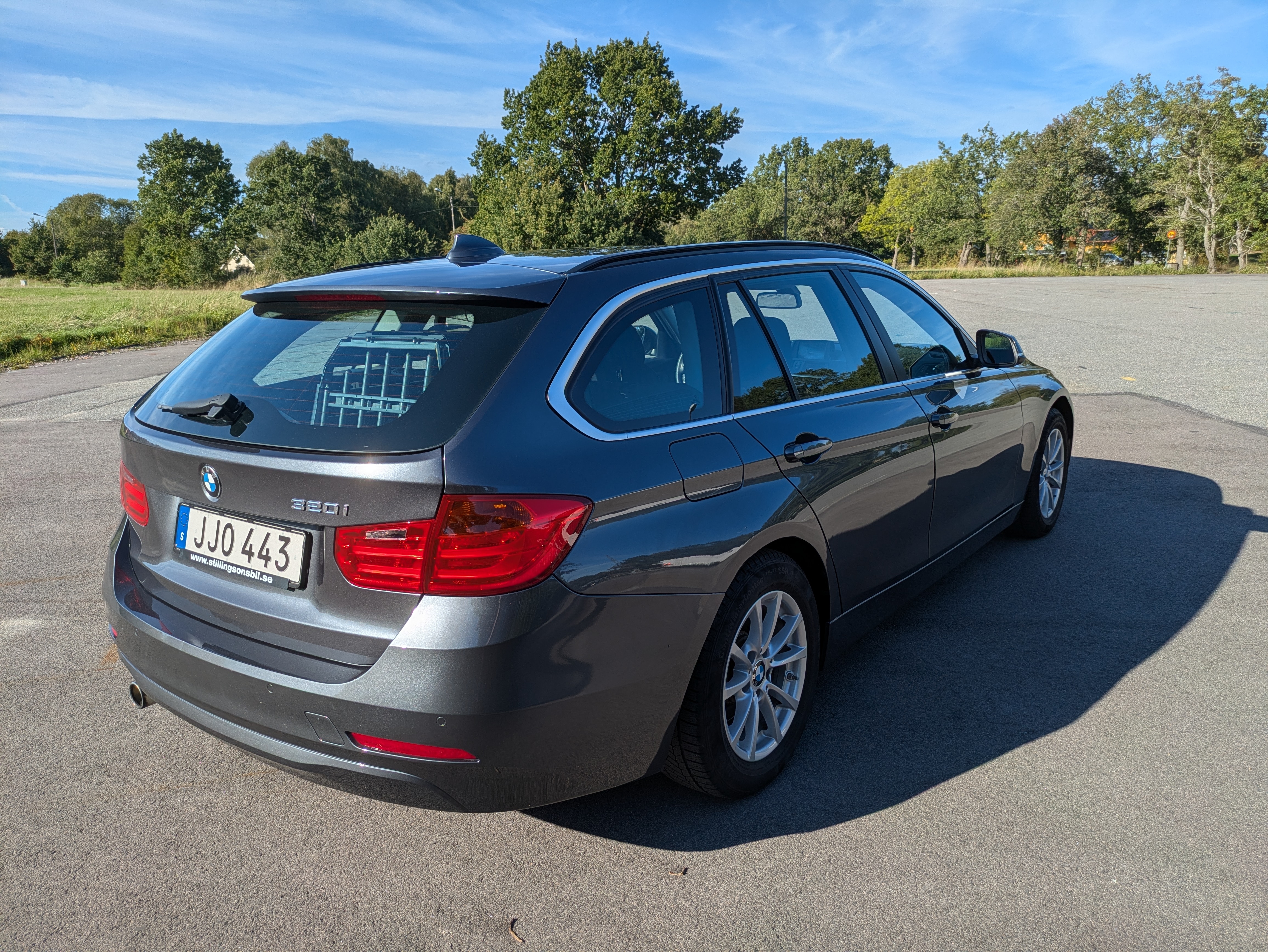 BMW 320