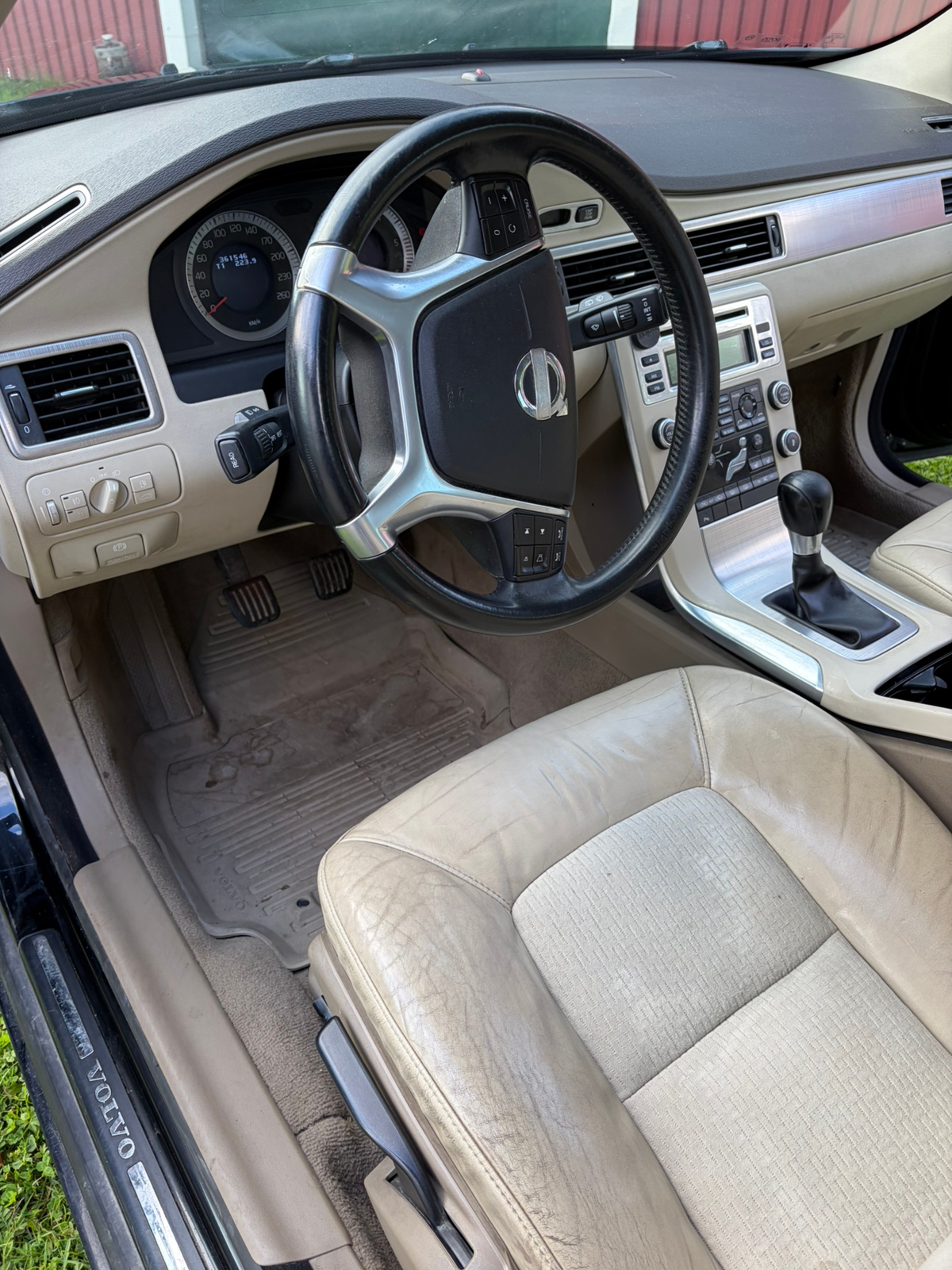 Volvo V70 1.6 D DRIVe Manuell 2011, kuva 6/9
