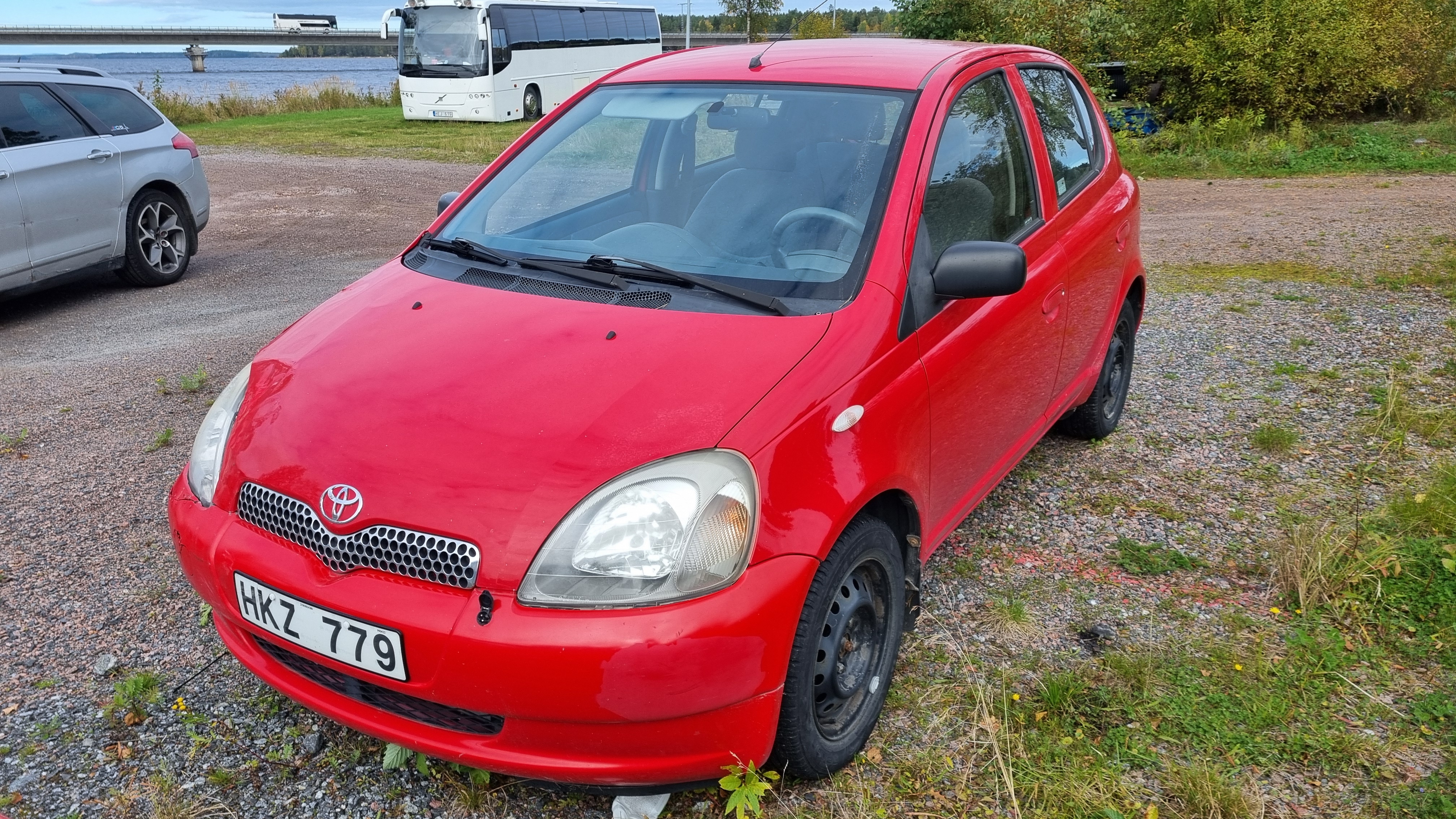 Toyota Yaris 5-dörrar 1.0 VVT-i Manuell 1999, bild 2/10