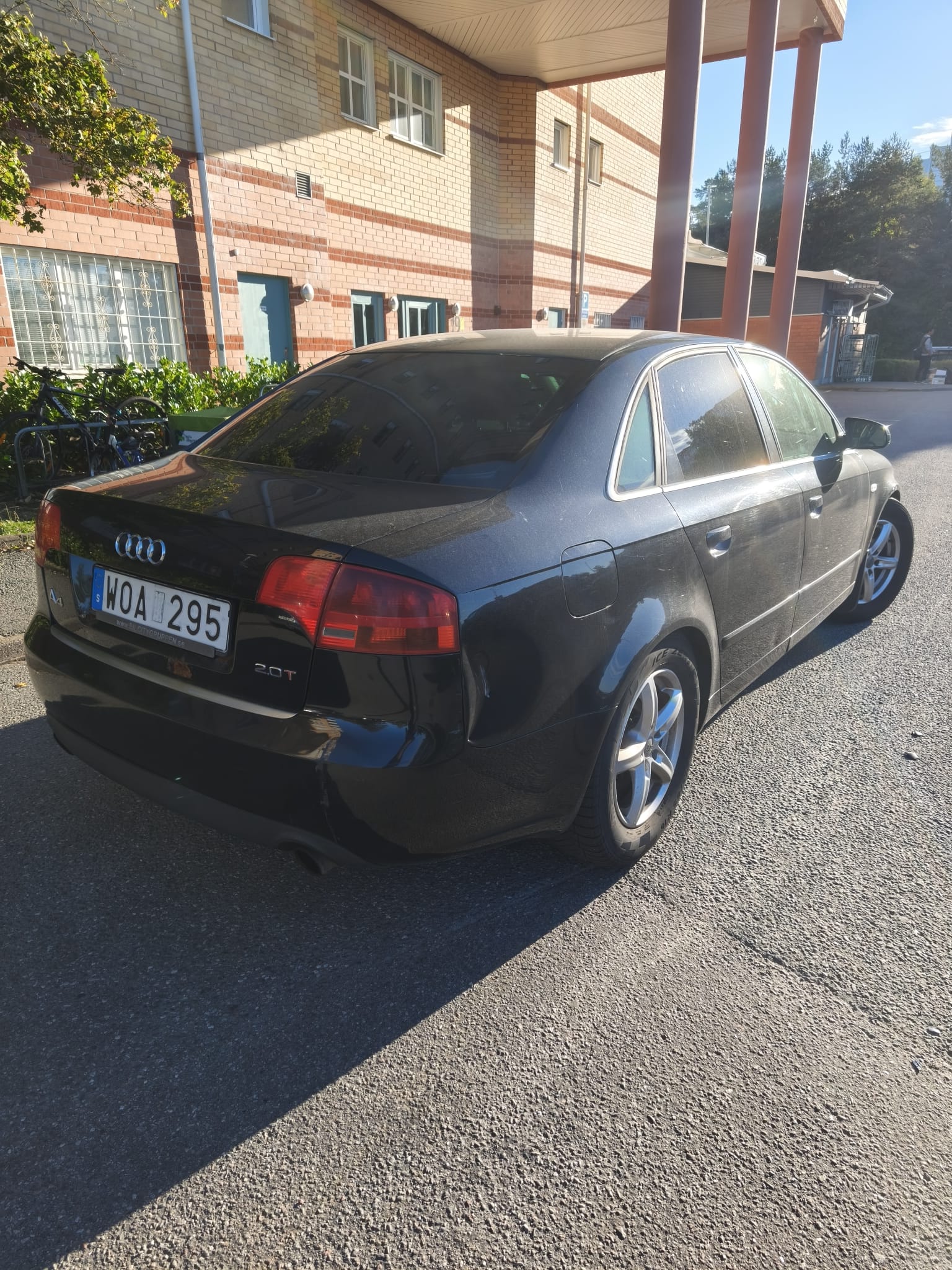 Audi A4 Sedan 2.0 TFSI Manuell 2005, bild 6/7