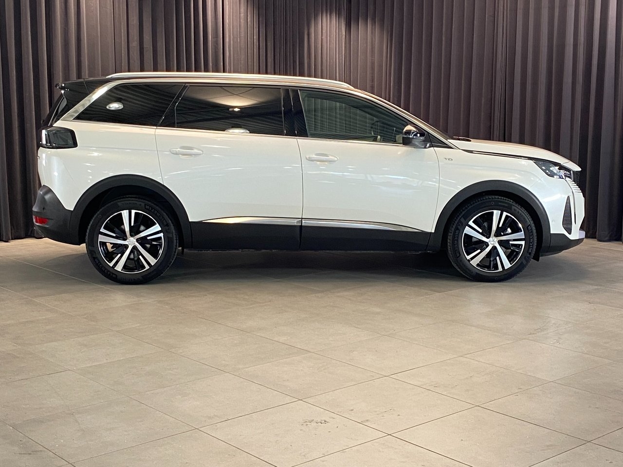 Peugeot 5008 GT PT 130 AUT 2023, bild 5/10
