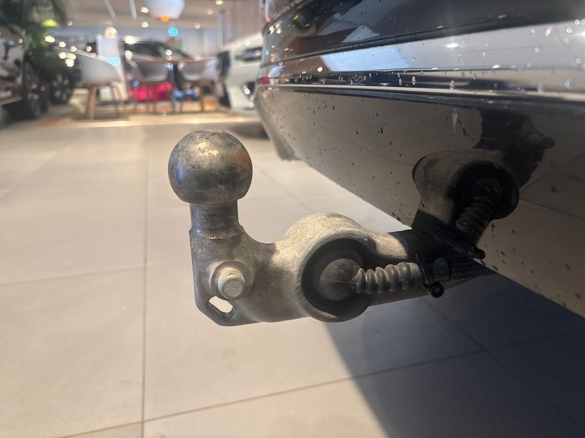 Volvo XC60 Recharge T6 Core Edition 2023, bild 2/3
