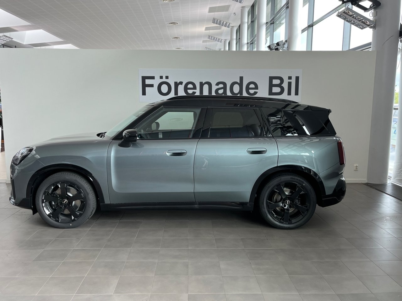 MINI Countryman SE JCW Trim Paket M 2027, kuva 3/10