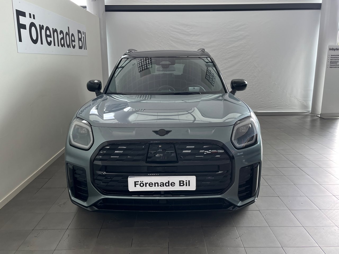 MINI Countryman SE JCW Trim Paket M 2027, kuva 2/10