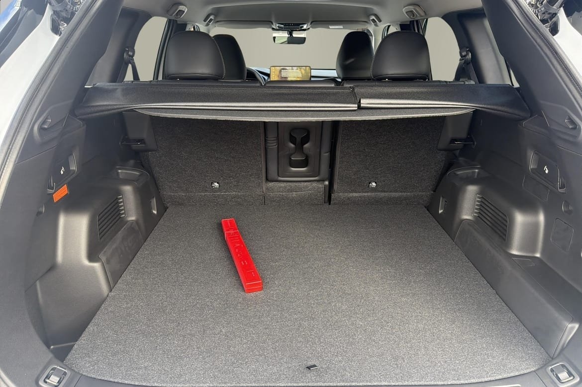 Mitsubishi Outlander PHEV 4WD Intense 2025, bild 6/10