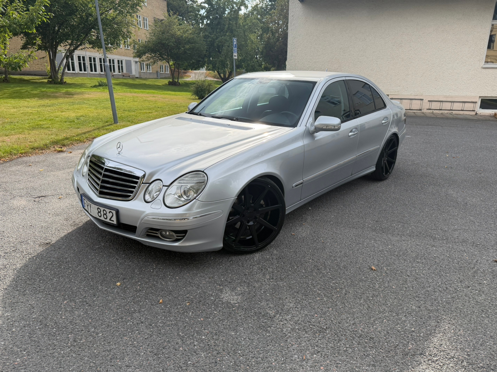 Mercedes-Benz E