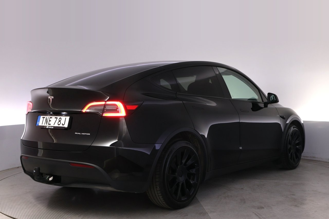 Tesla Model Y Long Range AWD Uppg 2023, photo 5/10