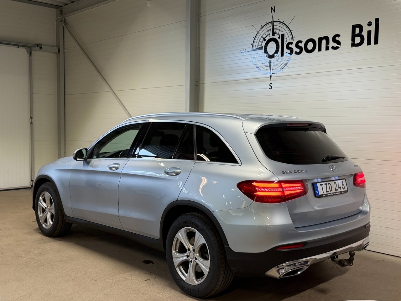 Mercedes-Benz GLC 2016, bild 4/10
