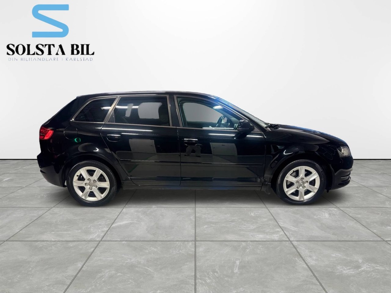 Audi A3 2011, photo 2/10