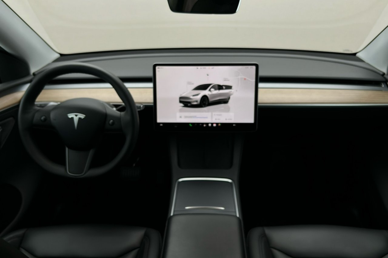 Tesla Model Y 2023, bild 3/3