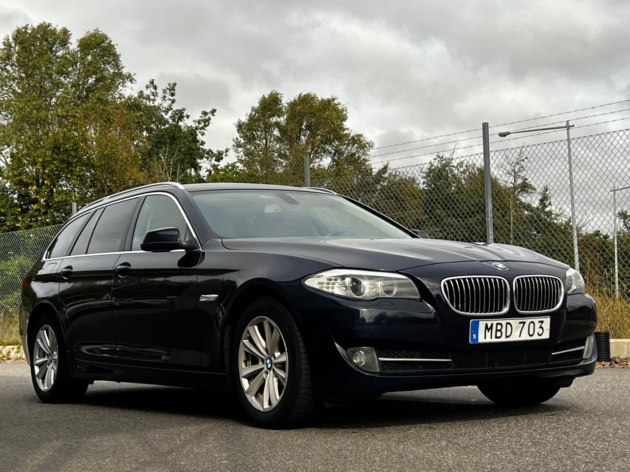 BMW 520 2012, bild 2/10