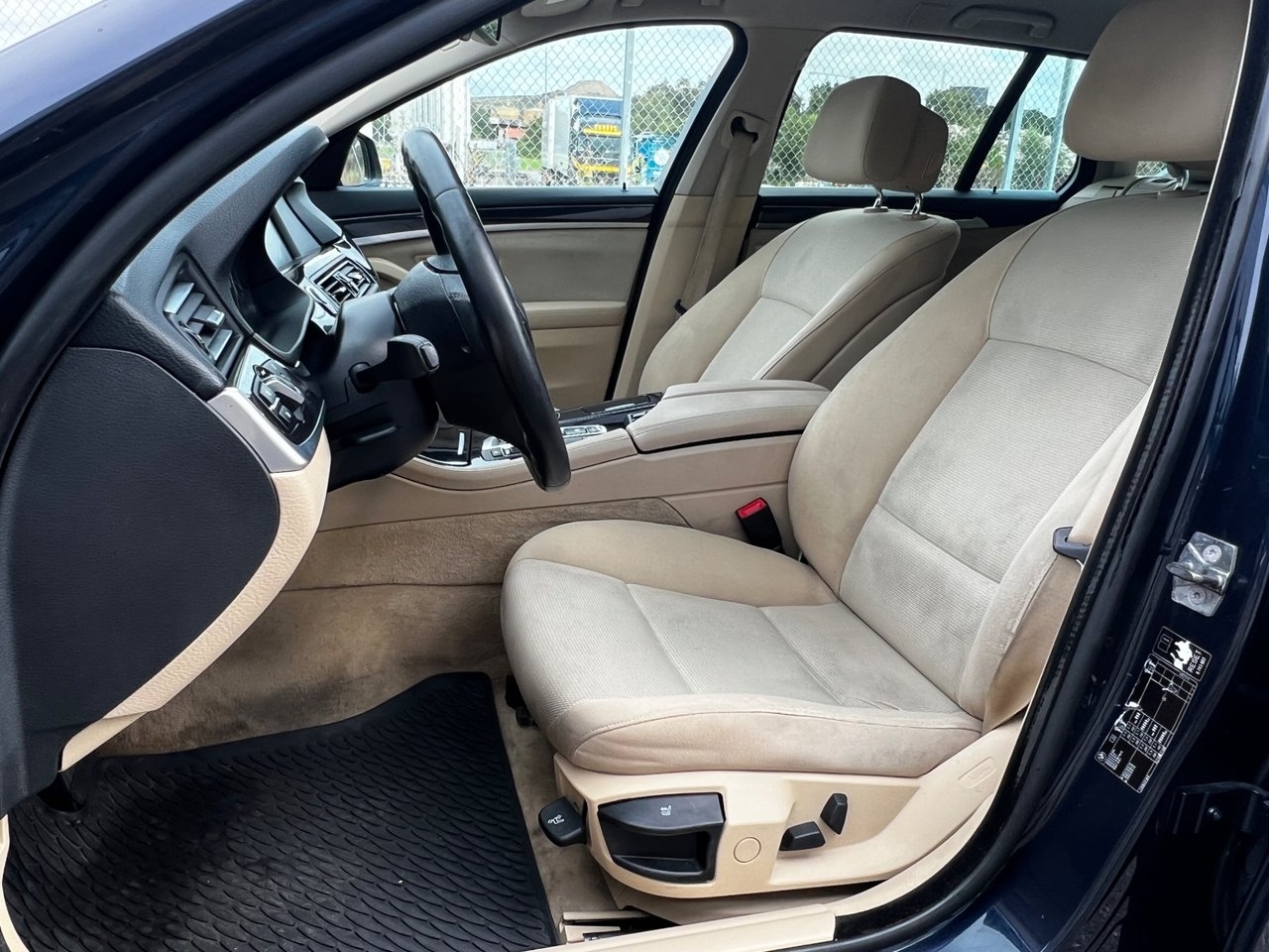 BMW 520 2012, bild 7/10