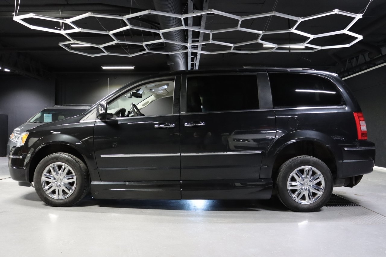 Chrysler Town & Country 2010, bild 7/10