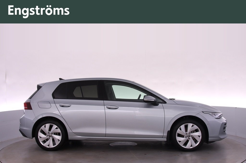 Volkswagen Golf eTSI 150 HK DSG 2026, bild 2/14
