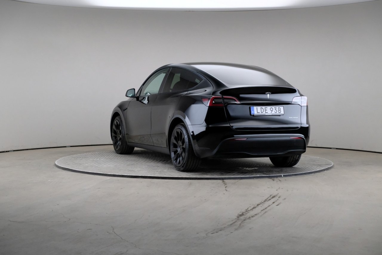 Tesla Model Y Long Range AWD 2023, bild 2/10