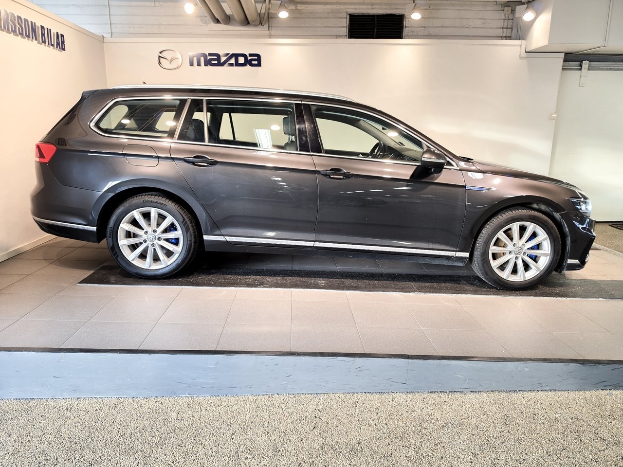 Volkswagen Passat 2020, photo 3/24