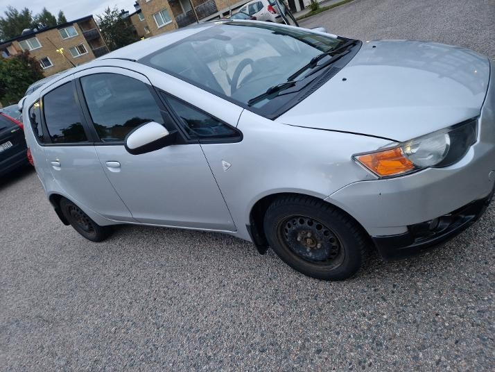 Mitsubishi Colt