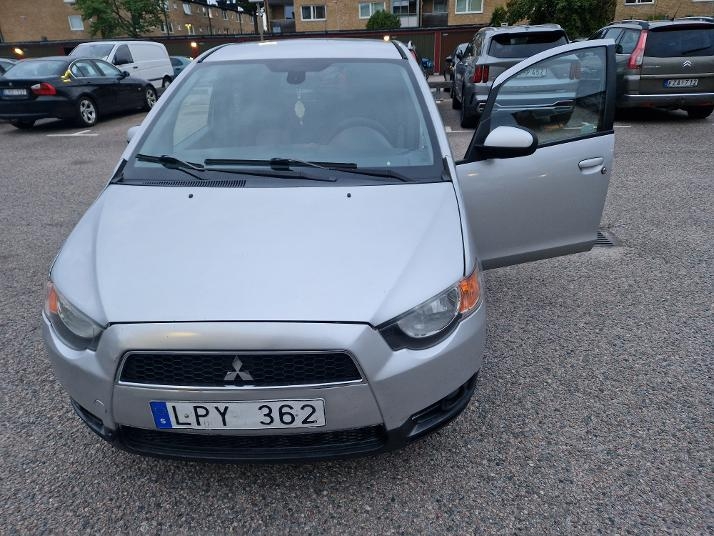 Mitsubishi Colt 2011, bild 3/5