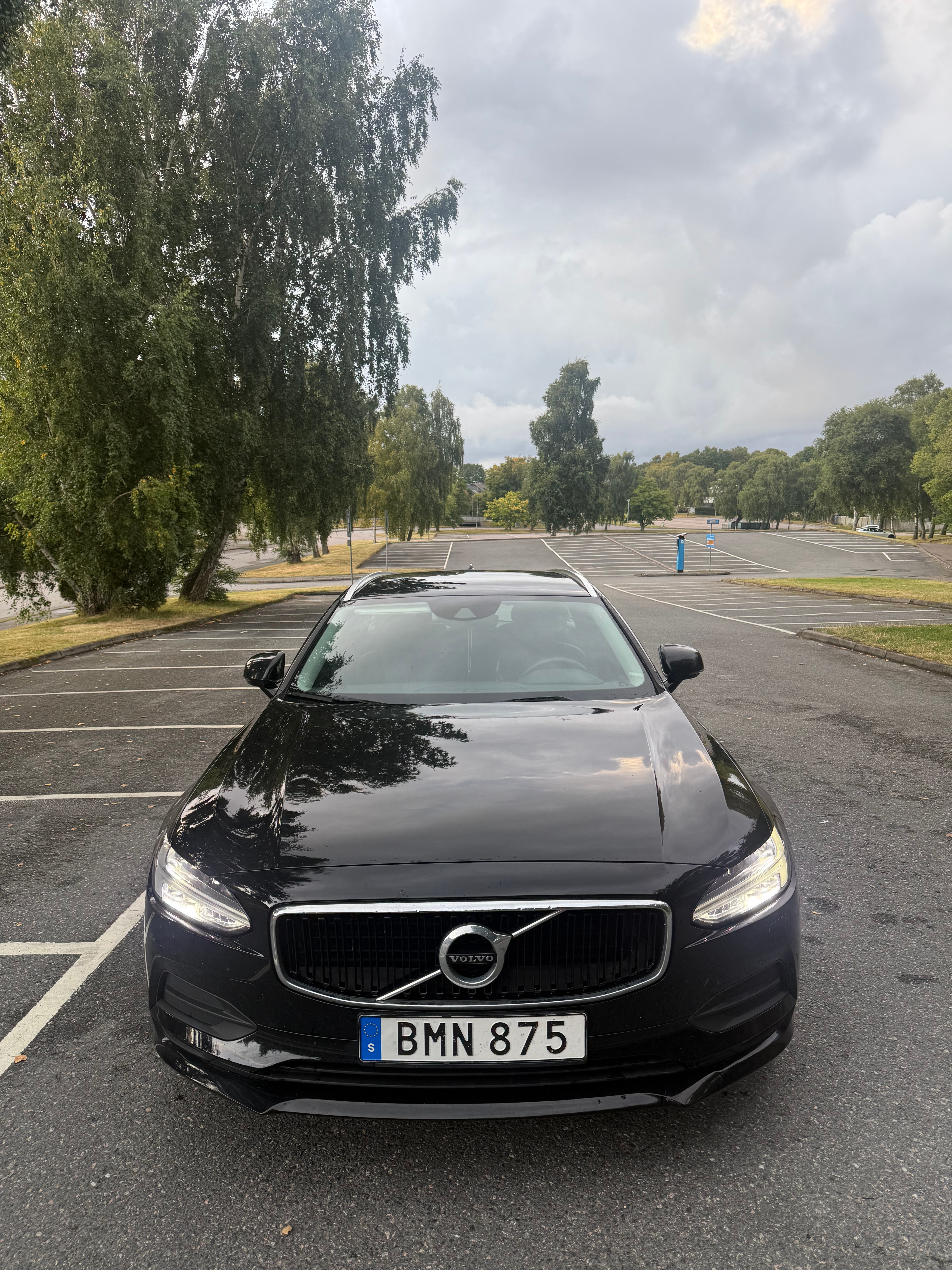 Volvo V90
