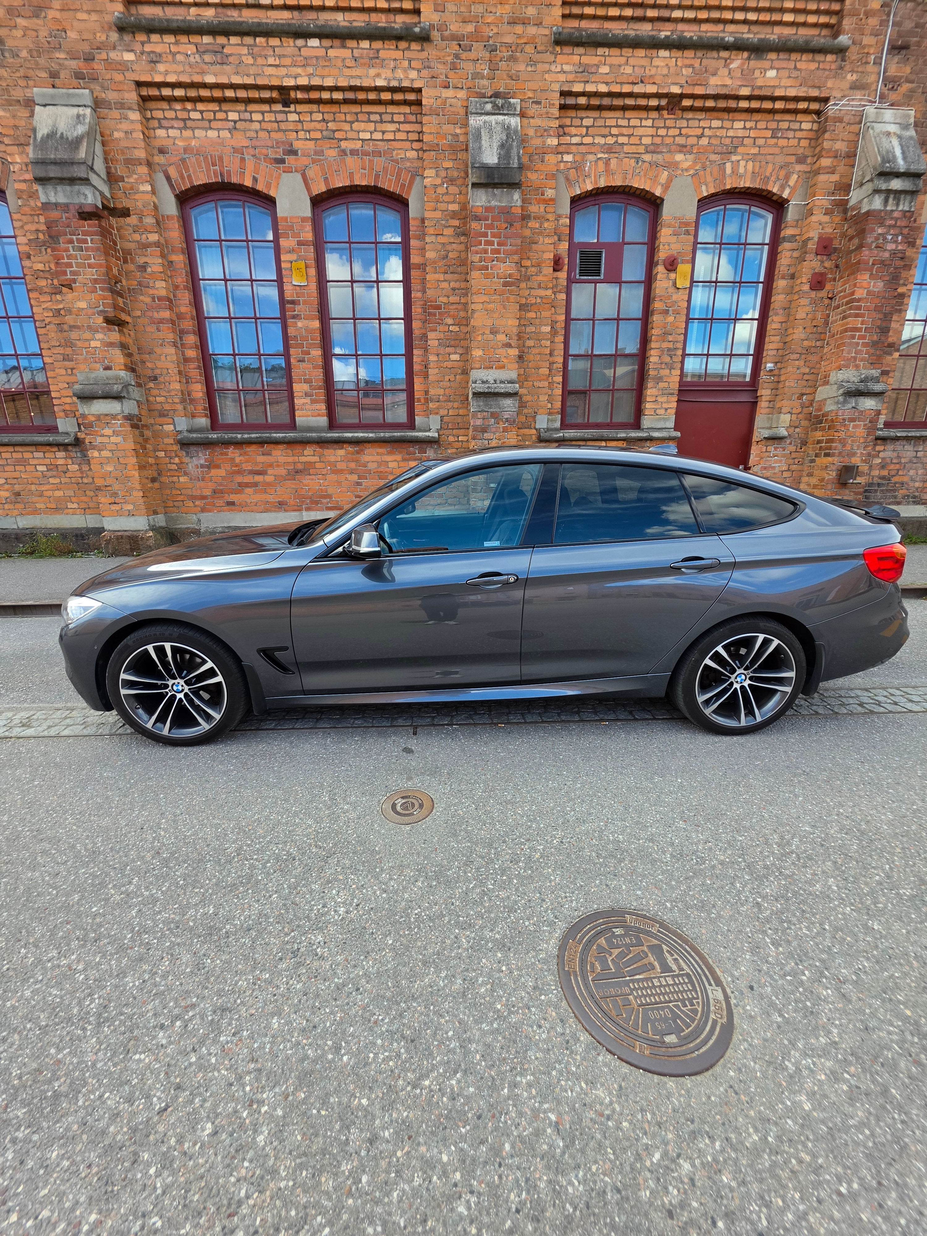 BMW 320 d GT xDrive M Sport 2016, bild 4/10