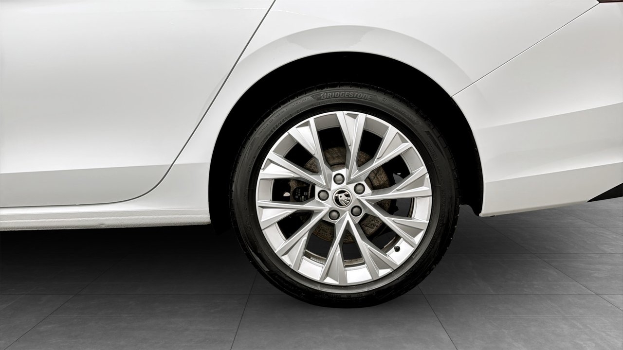 Skoda Superb 2025, bild 6/21