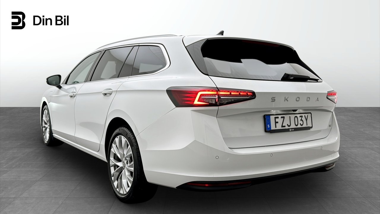 Skoda Superb 2025, bild 3/21