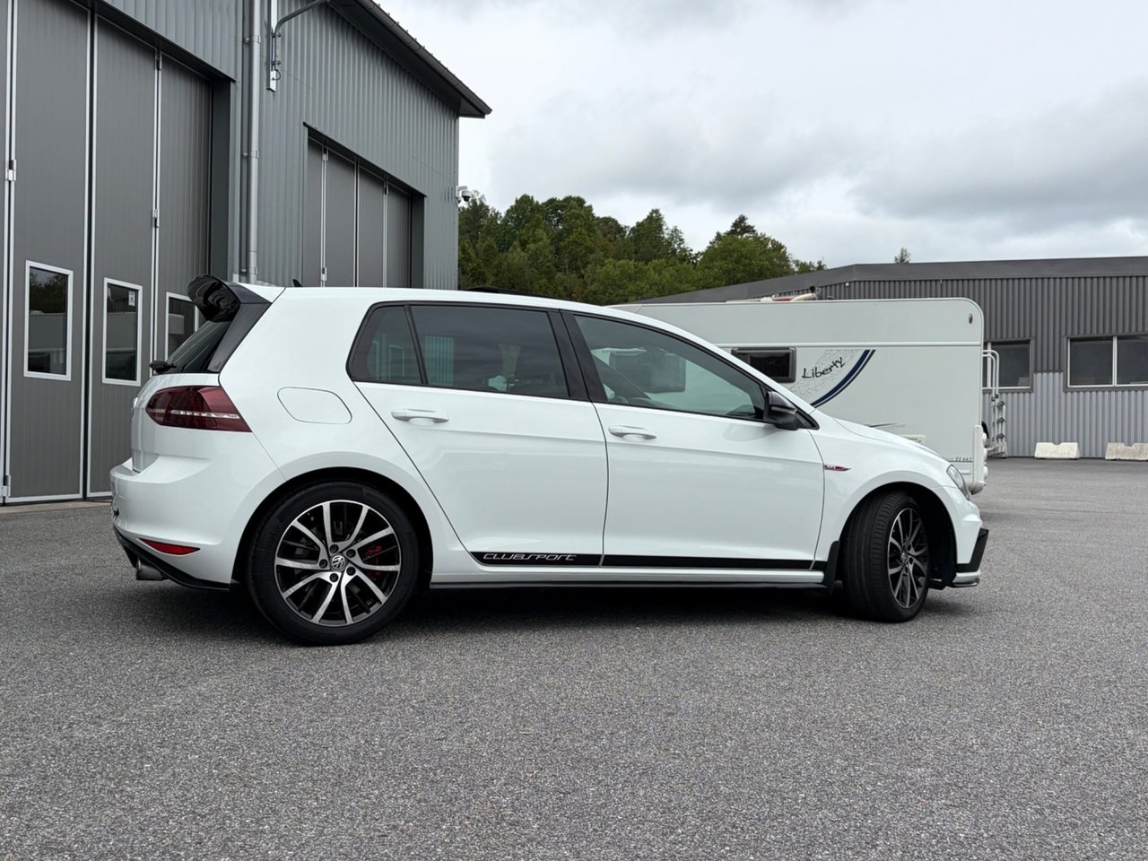 Volkswagen Golf 2017, photo 3/10