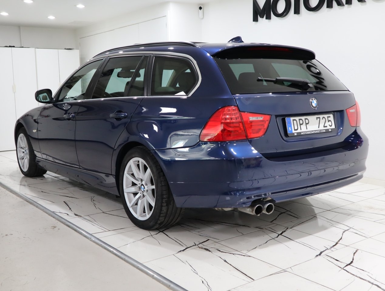 BMW 330 i xDrive Touring 2010, bild 4/10