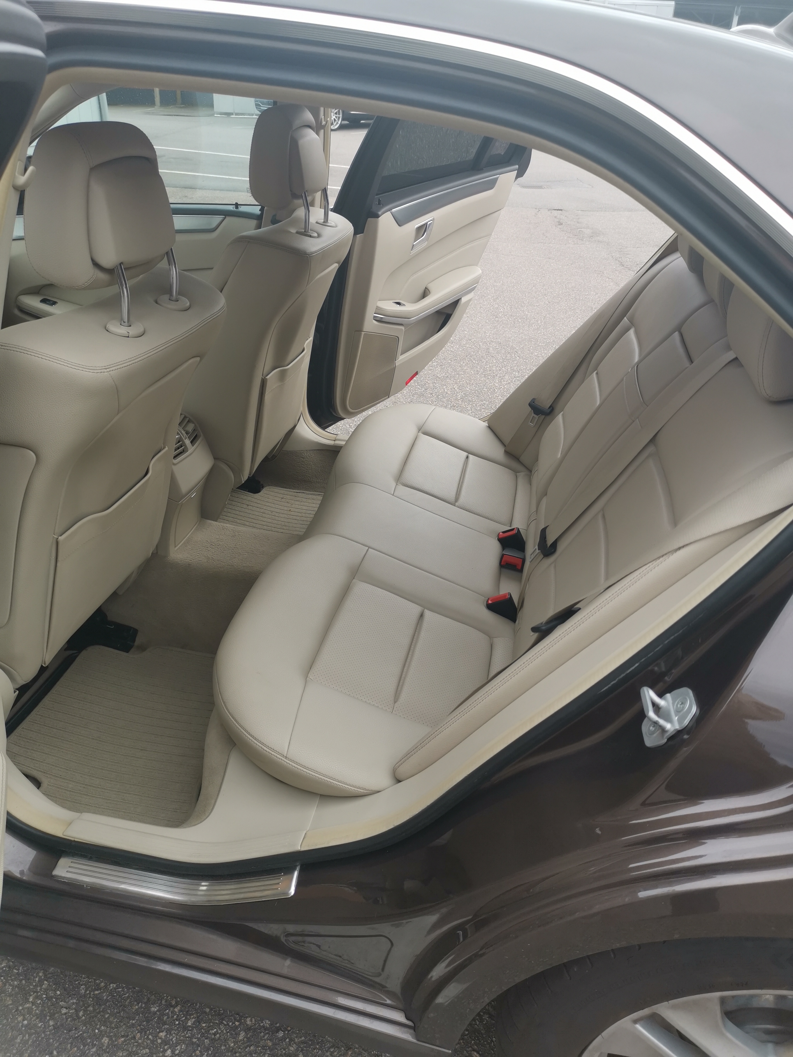 Mercedes-Benz E 220 BlueTEC 9G-Tronic 2016, bild 3/9