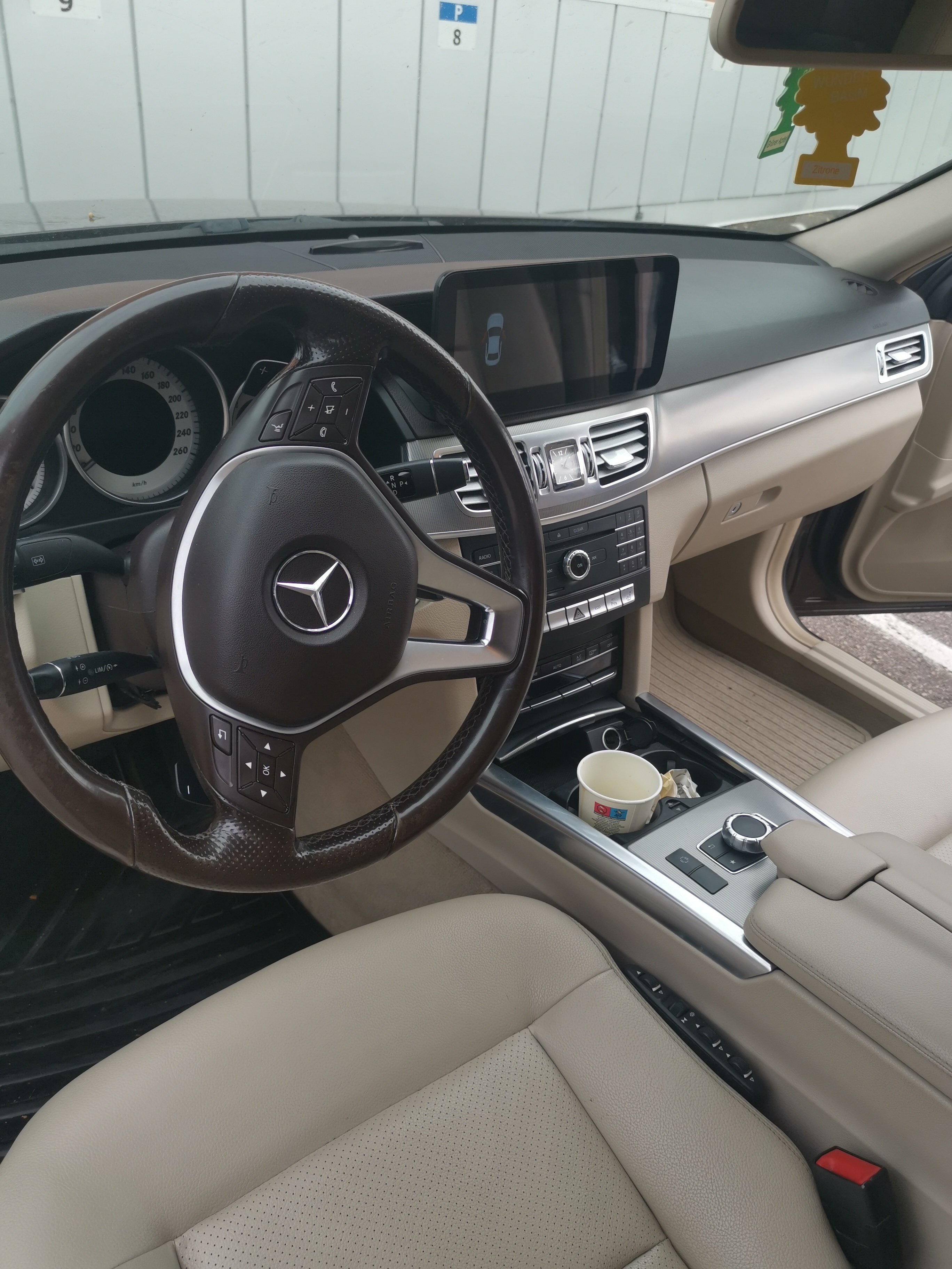 Mercedes-Benz E 220 BlueTEC 9G-Tronic 2016, bild 7/9
