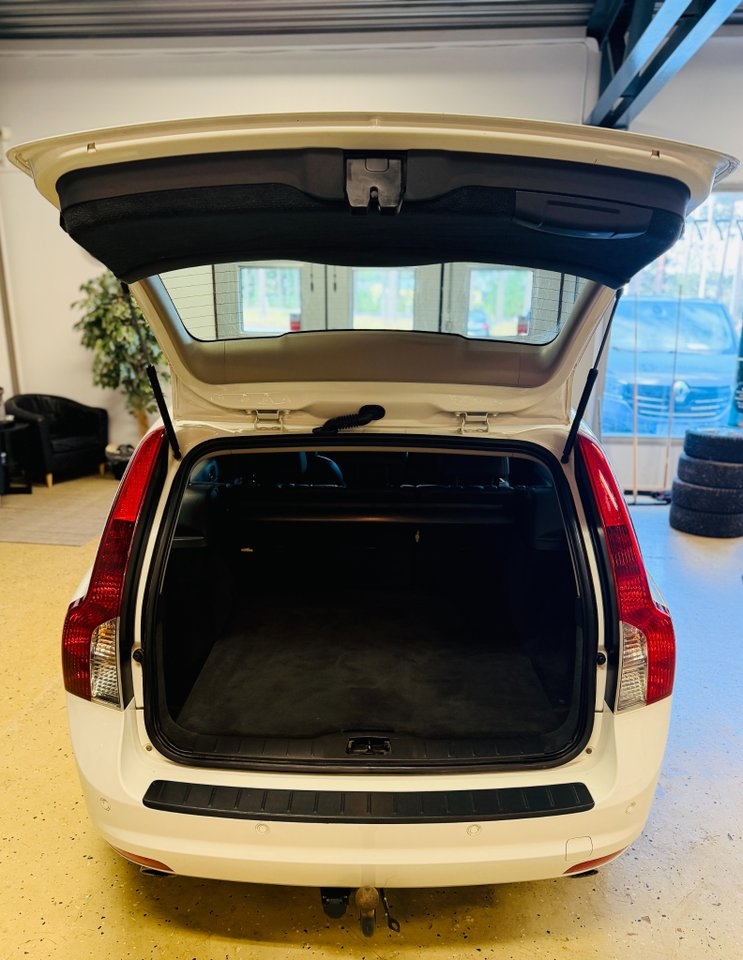 Volvo V50 D3 Classic Momentum Euro 5 2012, kuva 7/10