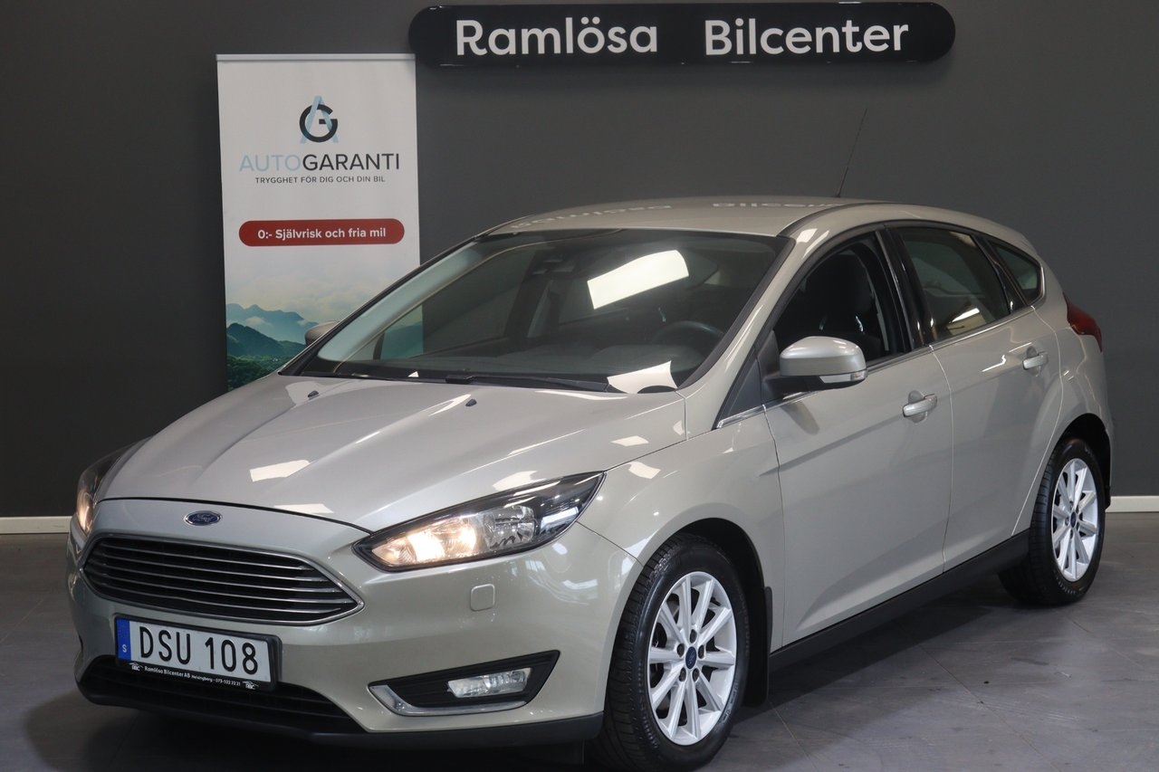 Ford Focus 1.0 EcoBoost Titanium Euro 6 2015, bild 3/10